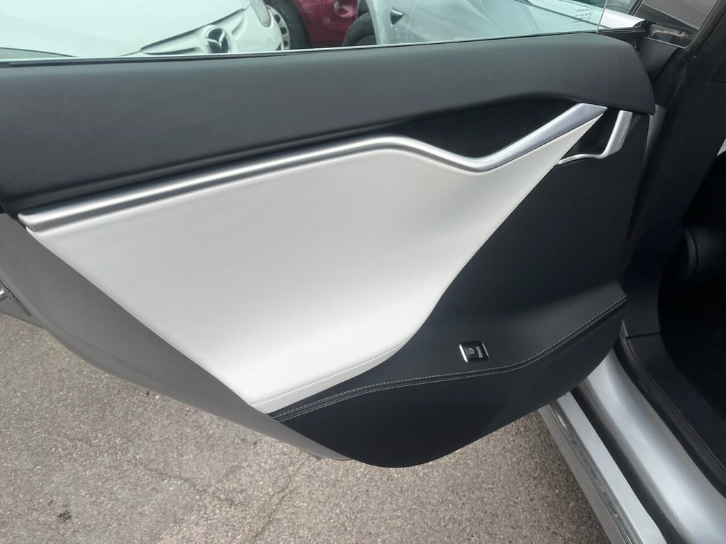 Used Tesla Model S 2017 for sale - 76791987: Photo 27