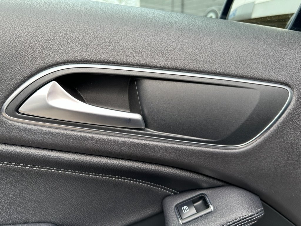 Used Mercedes-Benz GLA 2018 for sale - 77904930: Photo 30