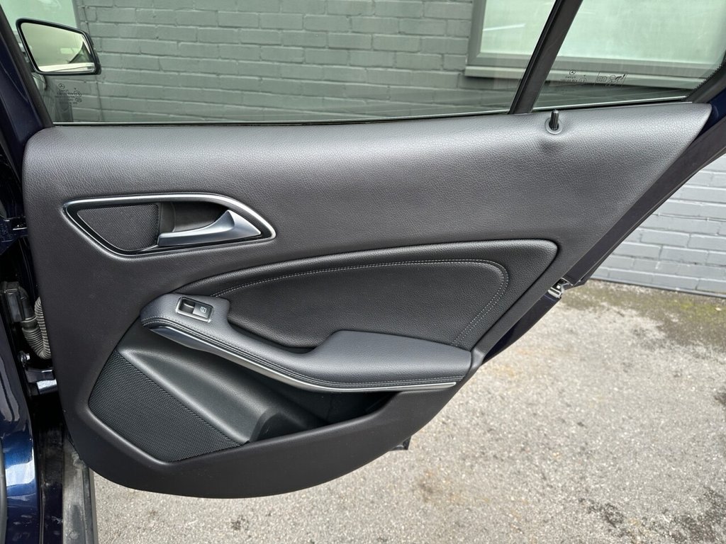 Used Mercedes-Benz GLA 2018 for sale - 77904930: Photo 46