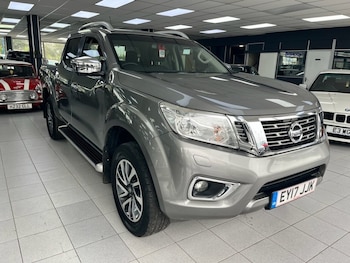 Nissan - Navara