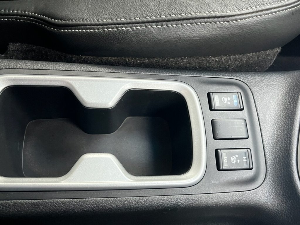 Used Nissan Navara 2017 for sale - 76792016: Photo 40