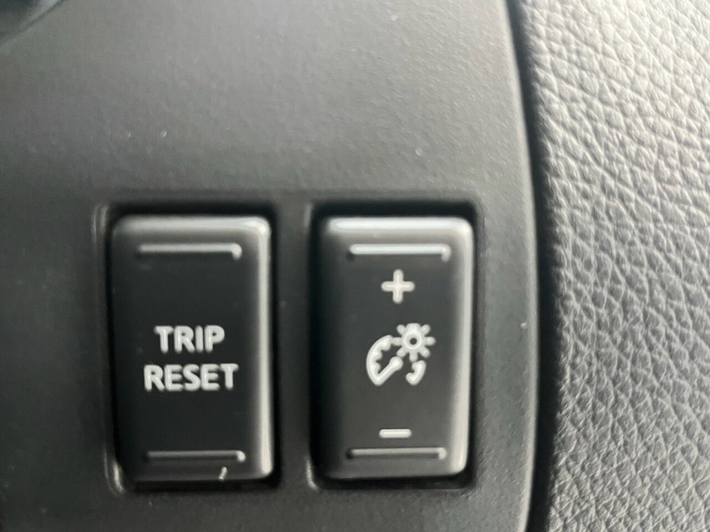 Used Nissan Navara 2017 for sale - 76792016: Photo 43