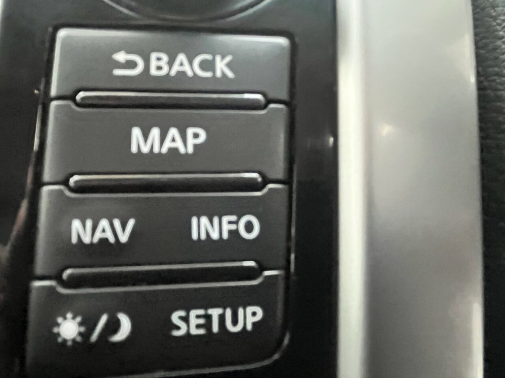 Used Nissan Navara 2017 for sale - 76792016: Photo 46