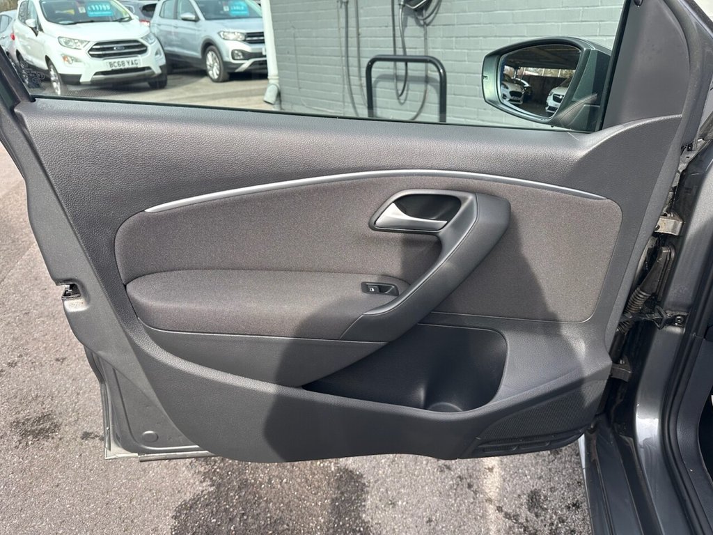 Used Volkswagen Polo 2016 for sale - 77582955: Photo 29