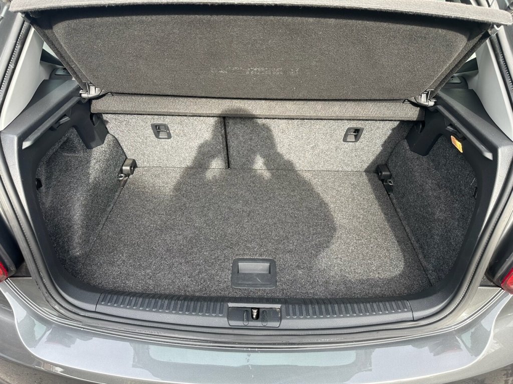 Used Volkswagen Polo 2016 for sale - 77582955: Photo 40