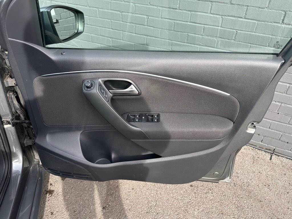 Used Volkswagen Polo 2016 for sale - 77582955: Photo 49