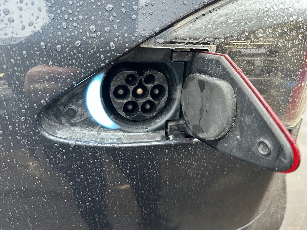 Used Tesla Model S 2017 for sale - 77748066: Photo 42