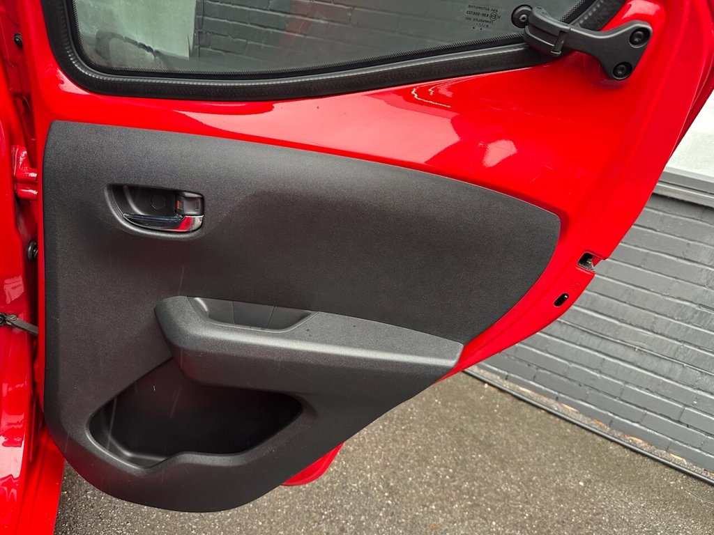 Used Toyota AYGO 2019 for sale - 76962472: Photo 39