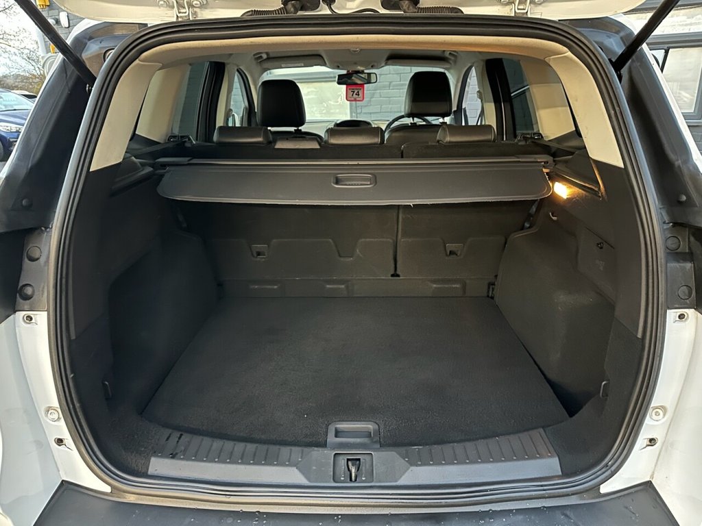 Used Ford Kuga 2014 for sale - 76792232: Photo 37