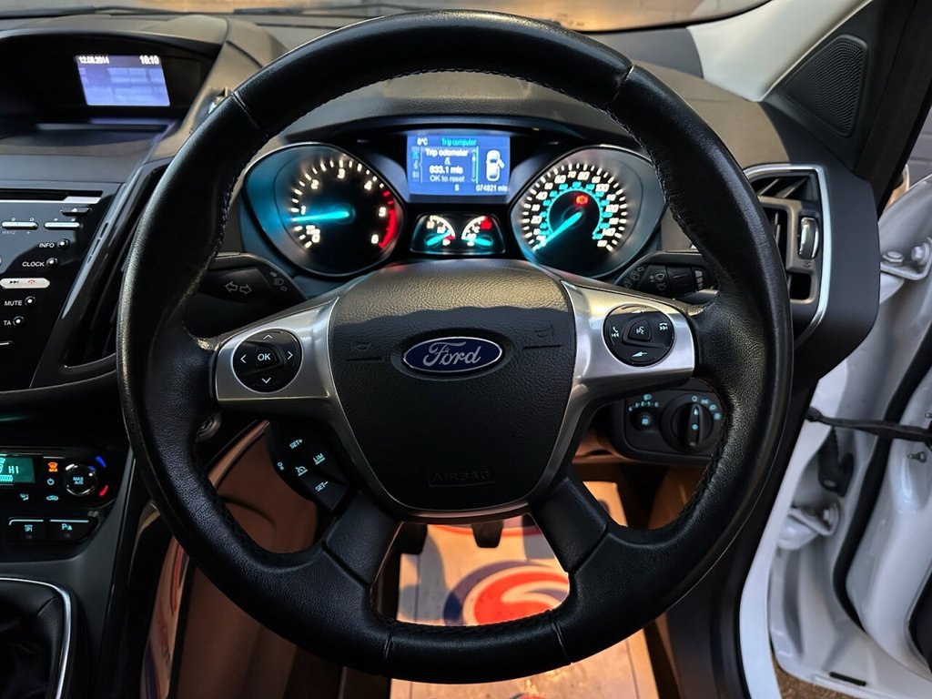 Used Ford Kuga 2014 for sale - 76792232: Photo 50