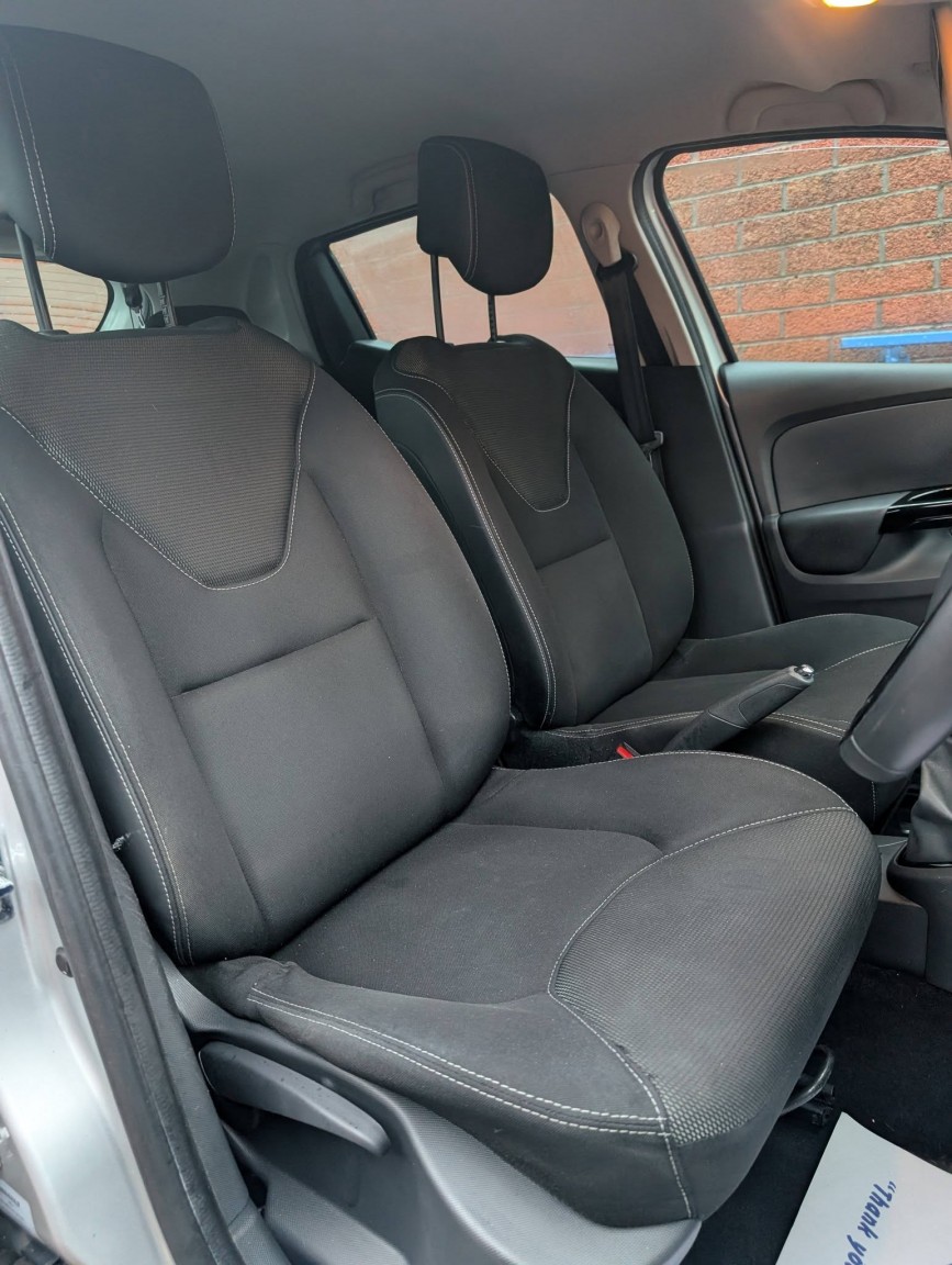 Used Renault Clio 2014 for sale - 77639226: Photo 15