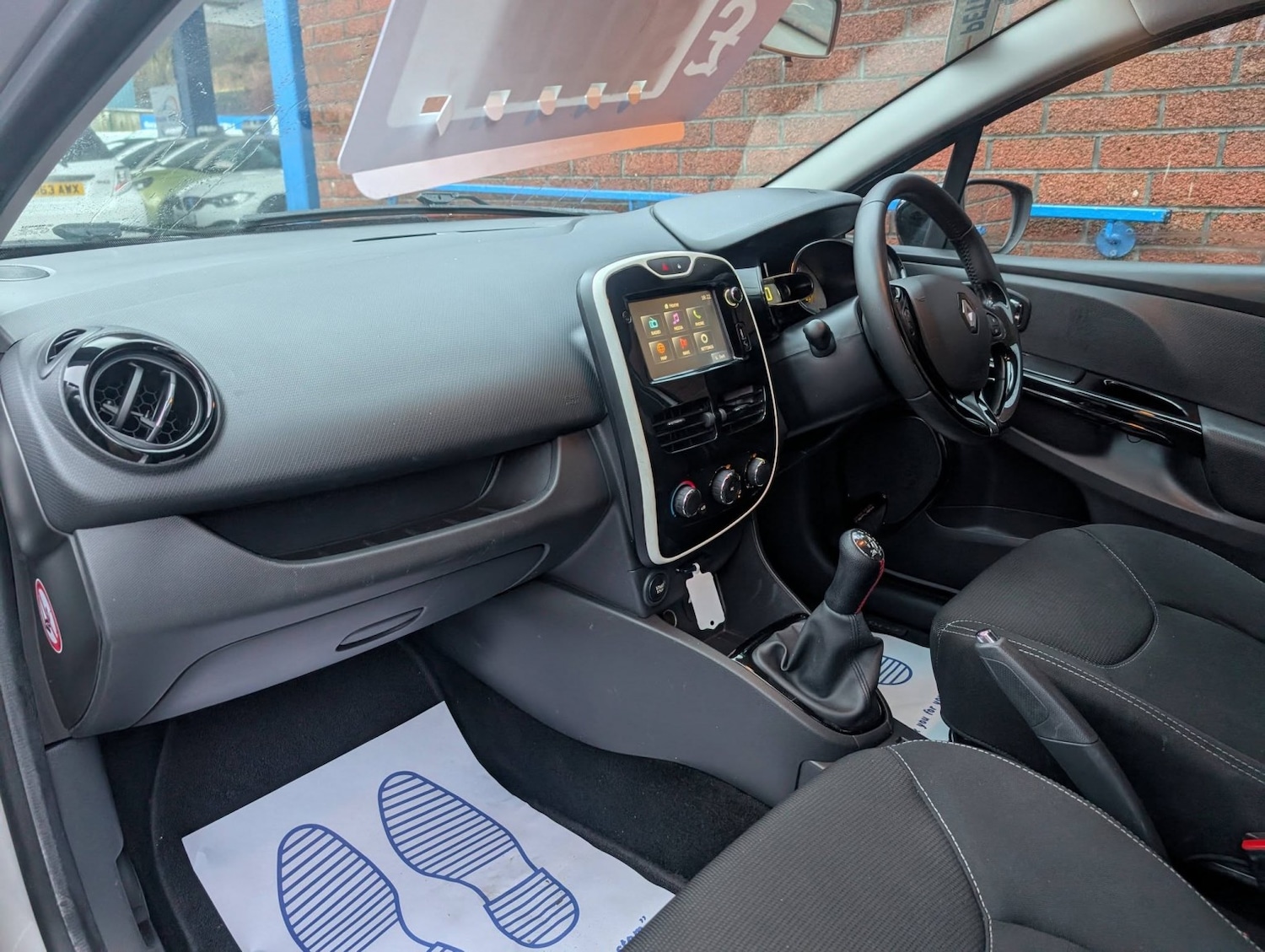 Used Renault Clio 2014 for sale - 77639226: Photo 19