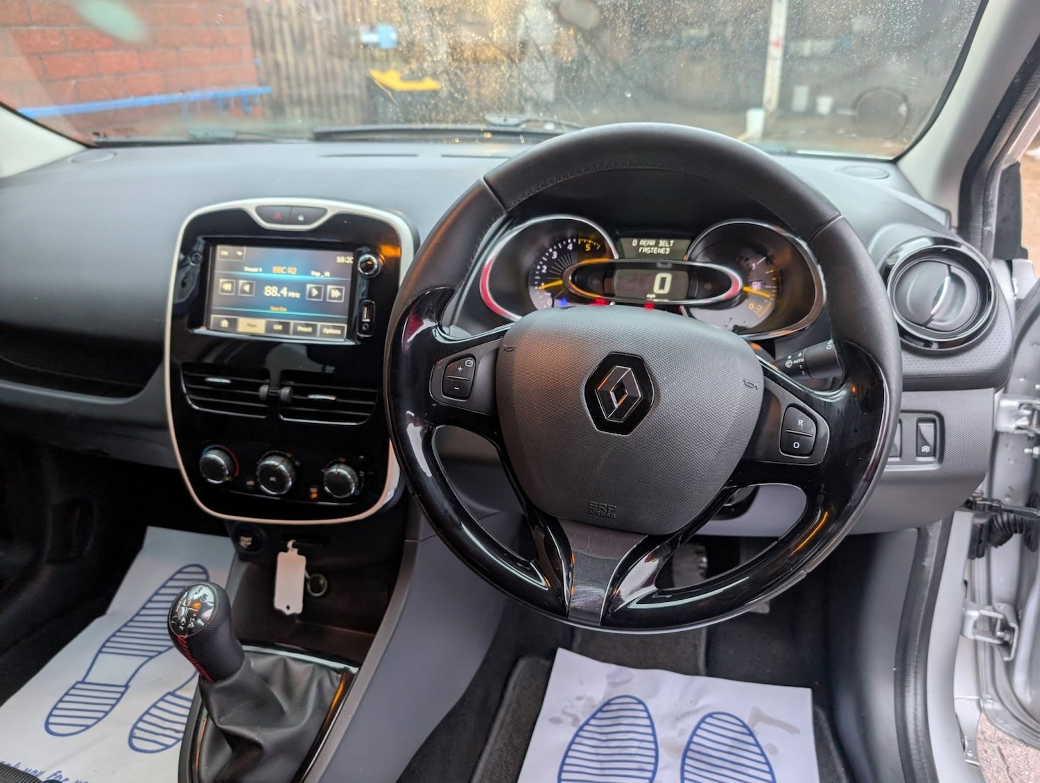 Used Renault Clio 2014 for sale - 77639226: Photo 20