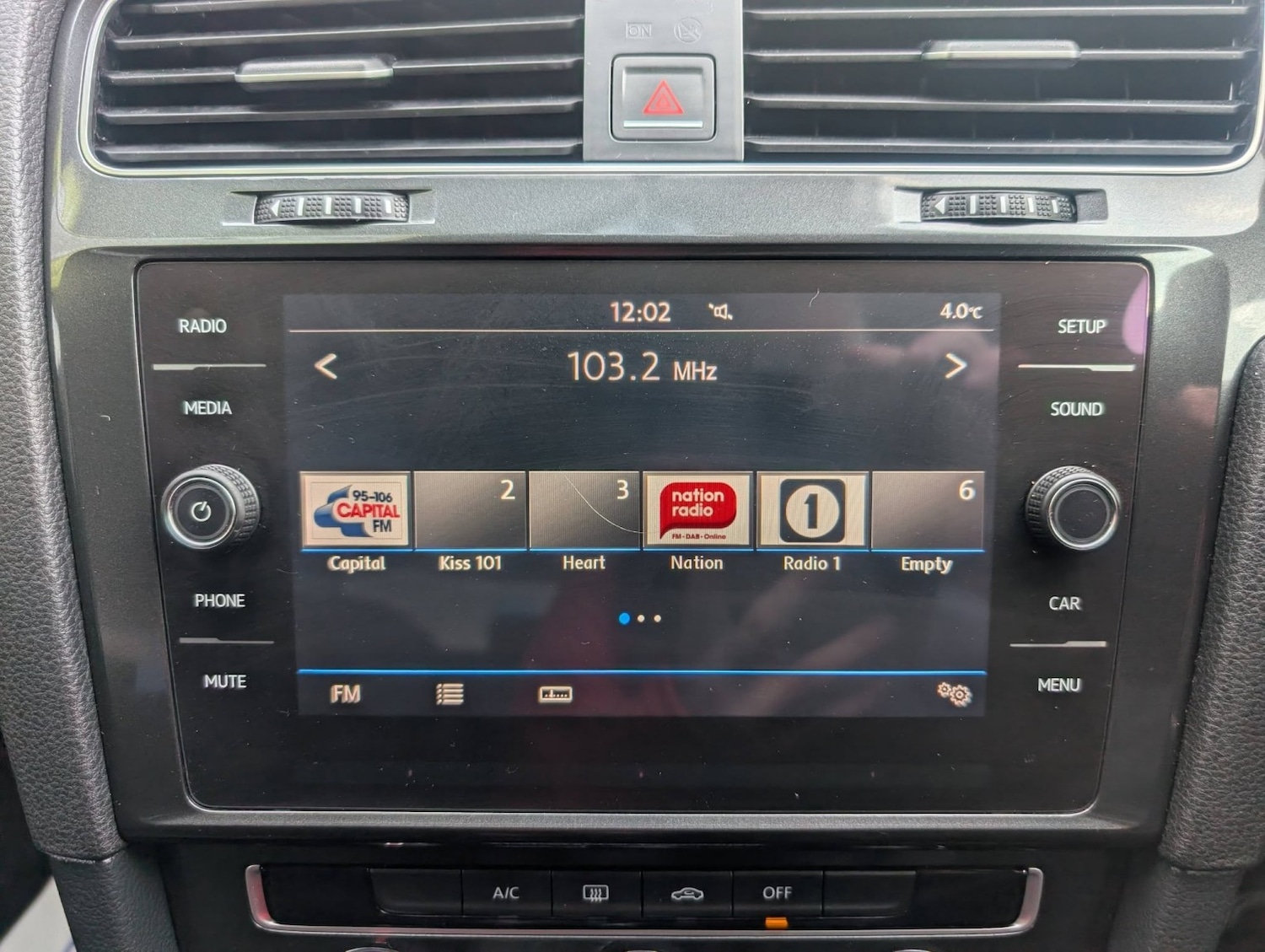 Used Volkswagen Golf 2017 for sale - 77201333: Photo 23