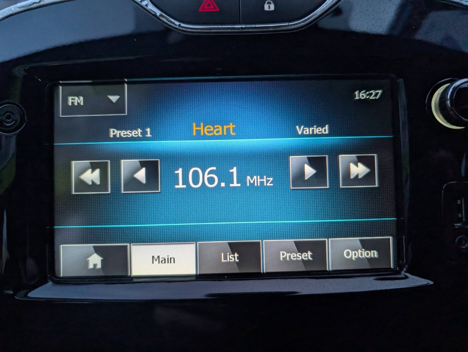 Used Renault Clio 2013 for sale - 77173049: Photo 21