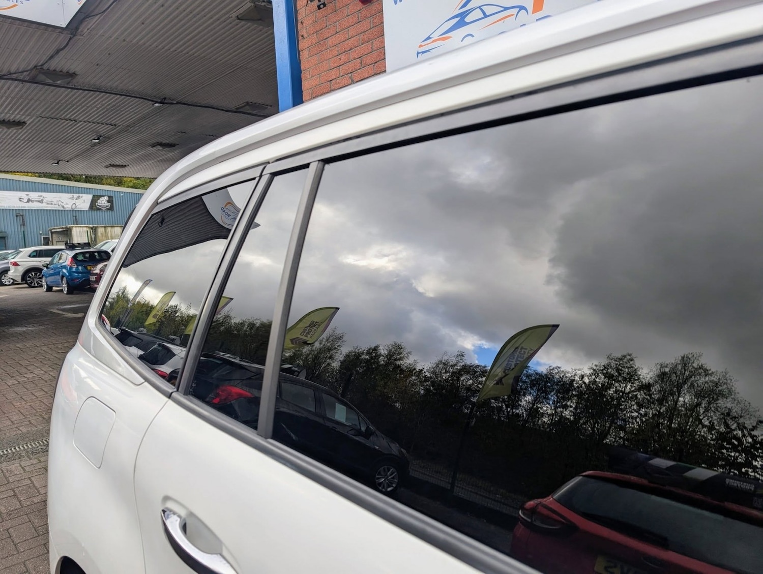 Used Citroen C4 Grand Picasso 2016 for sale - 76334742: Photo 16