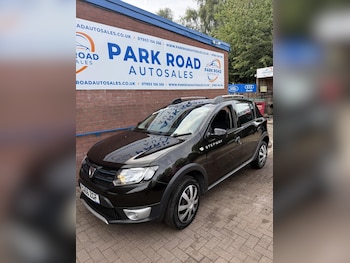 Used Dacia Sandero Stepway 2016 for sale - 79531671: Photo