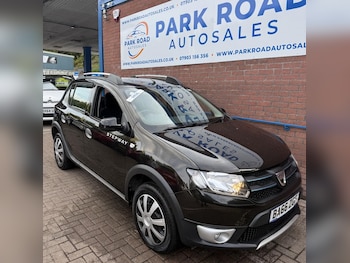 Used Dacia Sandero Stepway 2016 for sale - 79531671: Photo
