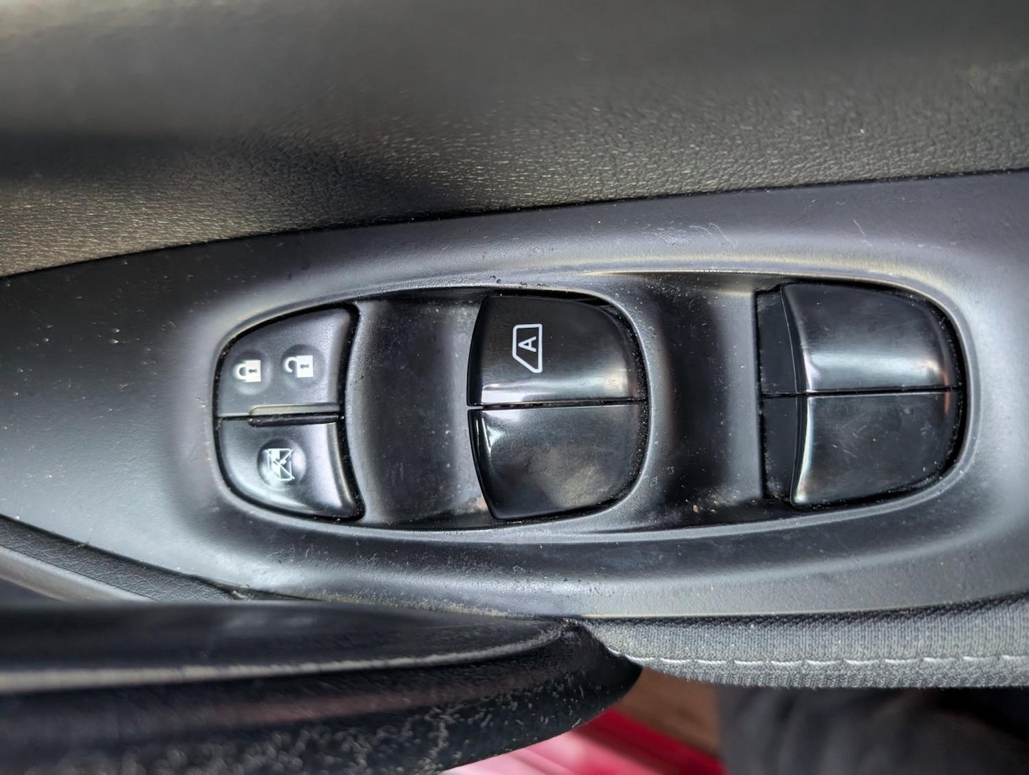 Used Nissan Qashqai 2015 for sale - 77045363: Photo 25