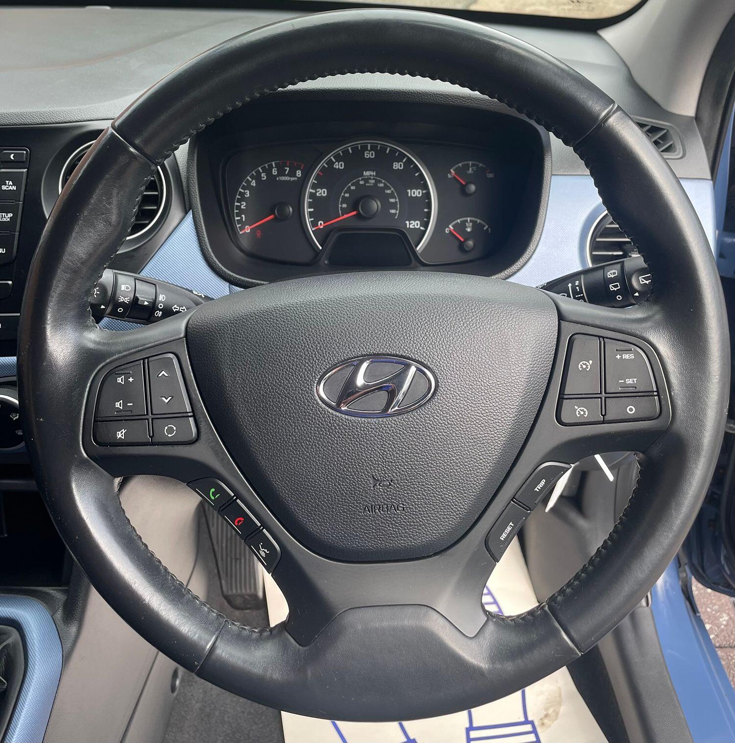 Used Hyundai i10 2014 for sale - 76769114: Photo 14