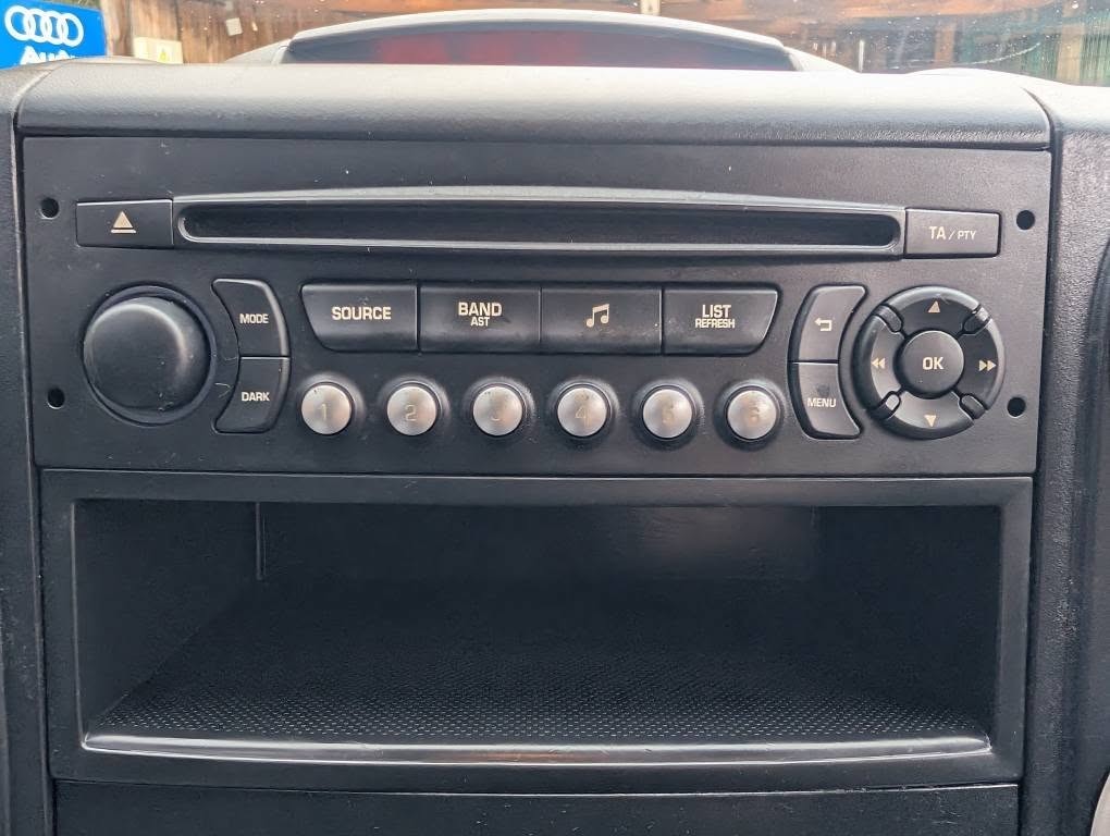 Used Peugeot Partner Tepee 2014 for sale - 76397028: Photo 32