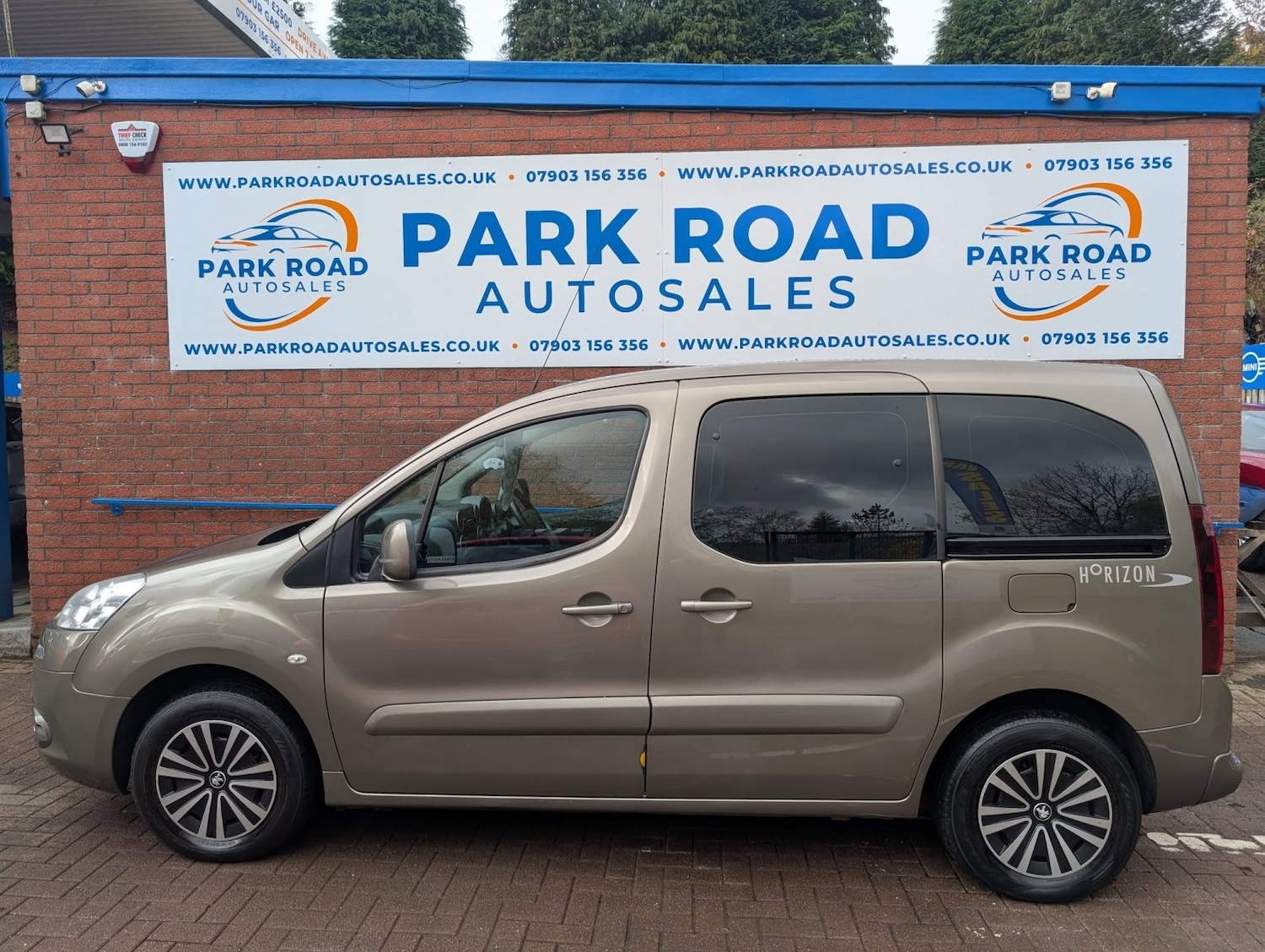 Used Peugeot Partner Tepee 2014 for sale - 76397028: Photo 7