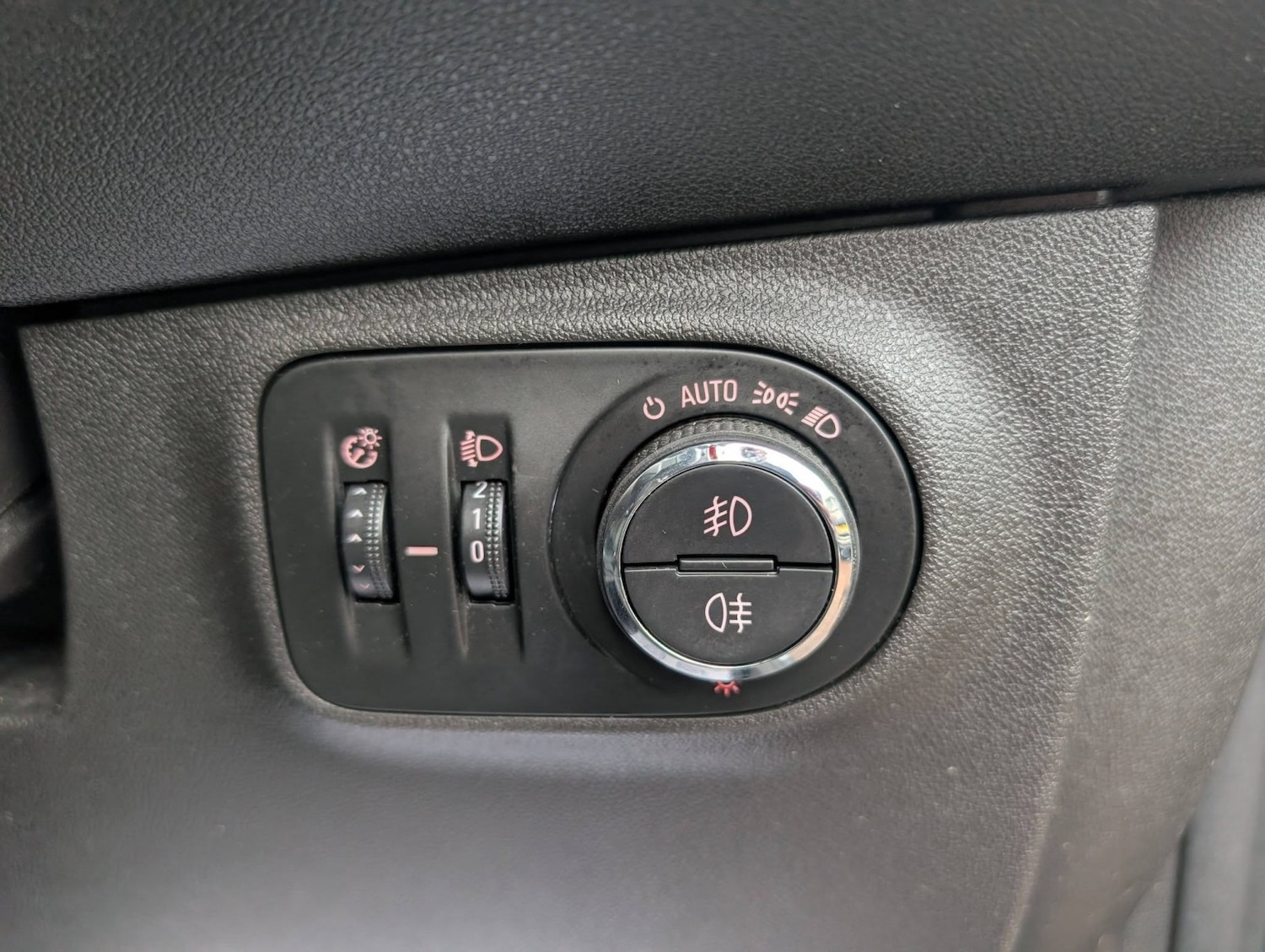 Used Vauxhall Corsa 2018 for sale - 76935350: Photo 25