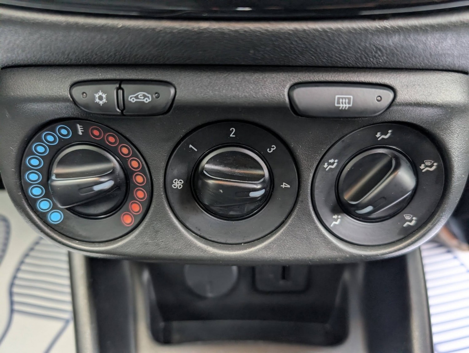 Used Vauxhall Corsa 2018 for sale - 76935350: Photo 26