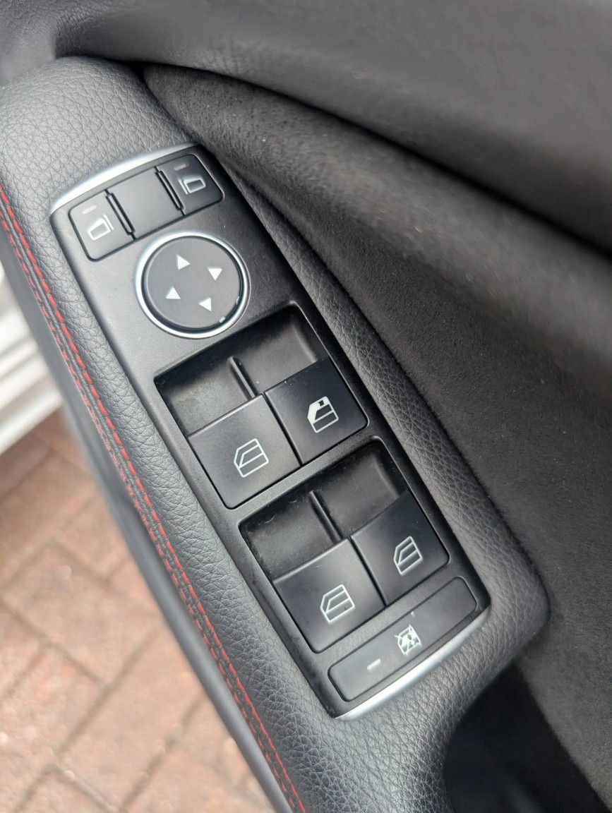 Used Mercedes-Benz A-Class 2015 for sale - 77303738: Photo 25