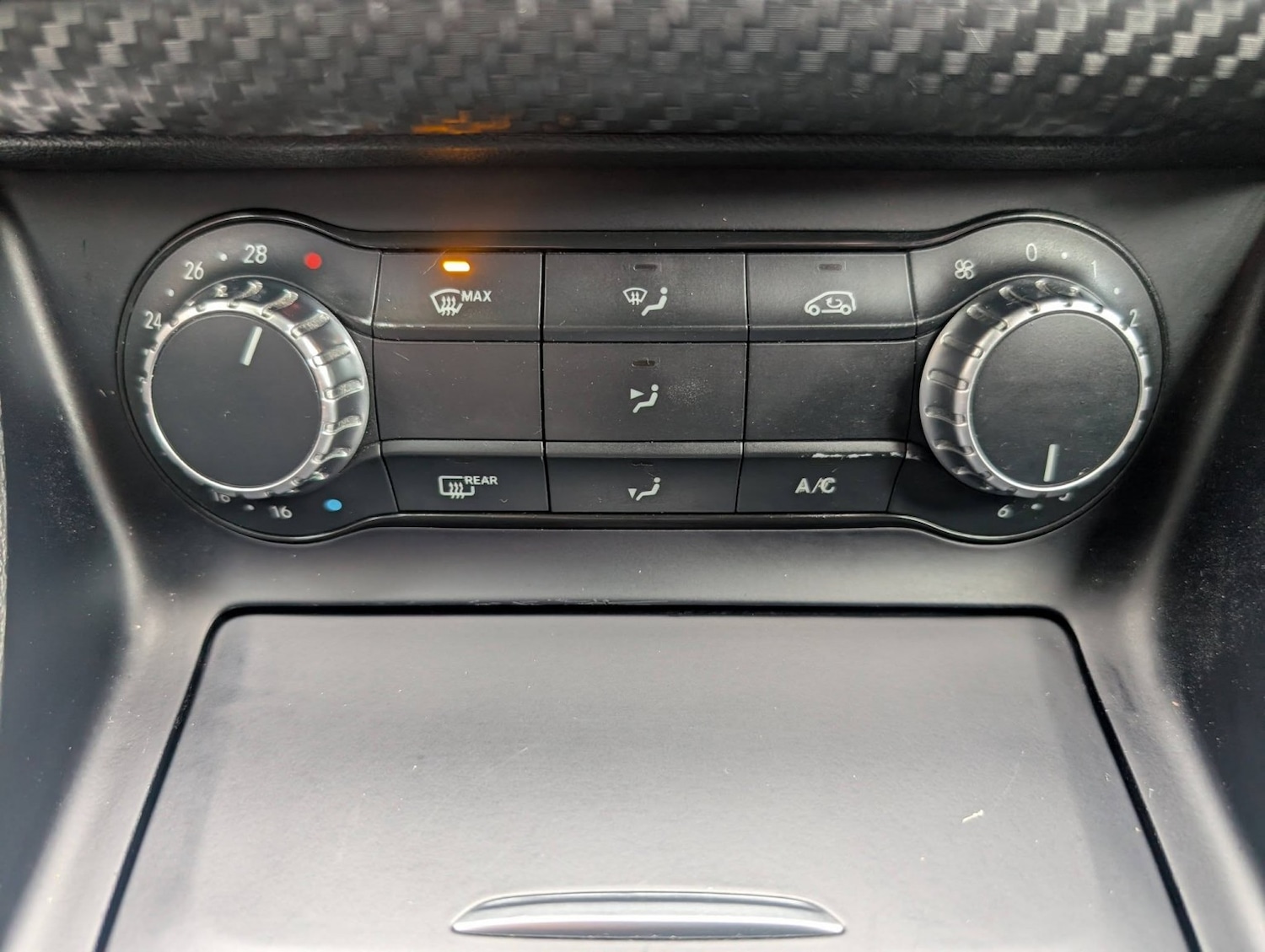 Used Mercedes-Benz A-Class 2015 for sale - 77303738: Photo 37