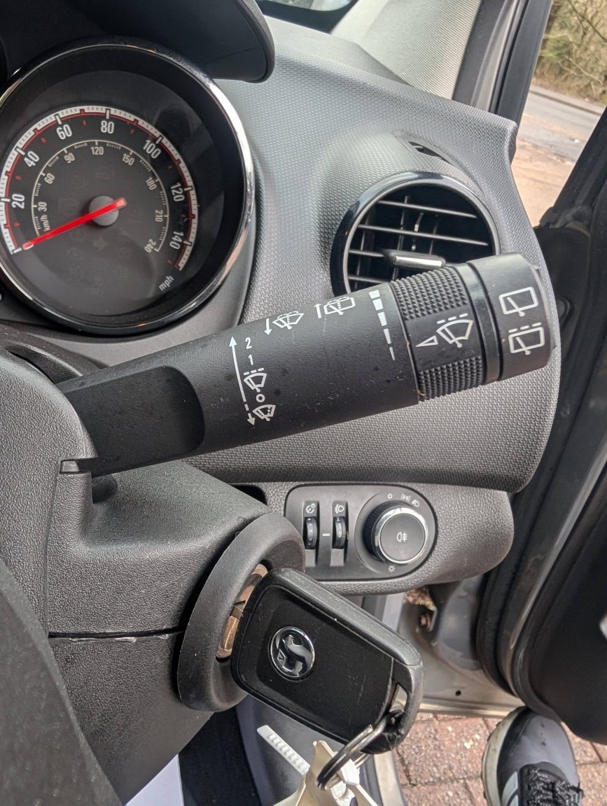 Used Vauxhall Meriva 2015 for sale - 77303754: Photo 23