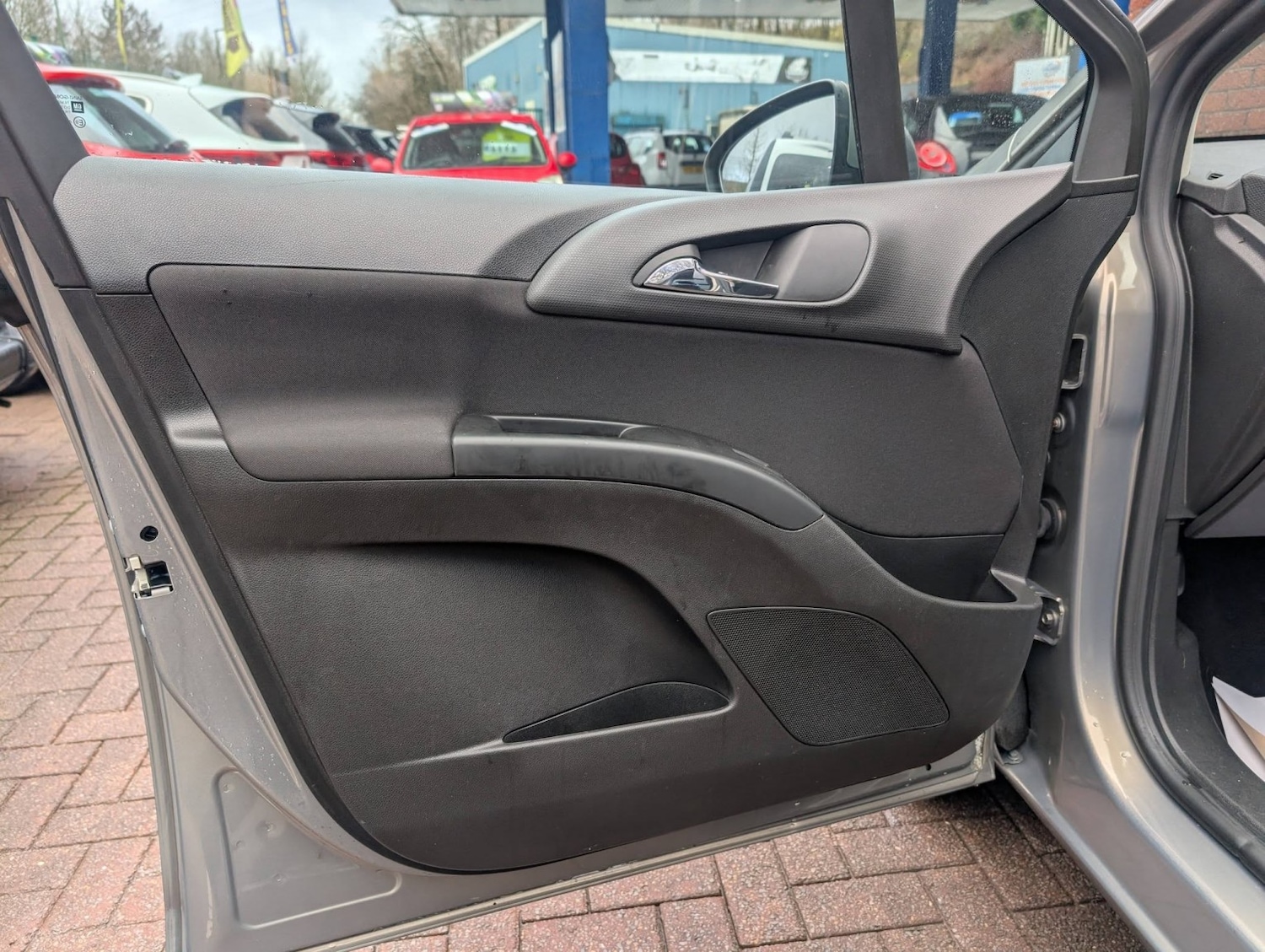 Used Vauxhall Meriva 2015 for sale - 77303754: Photo 26