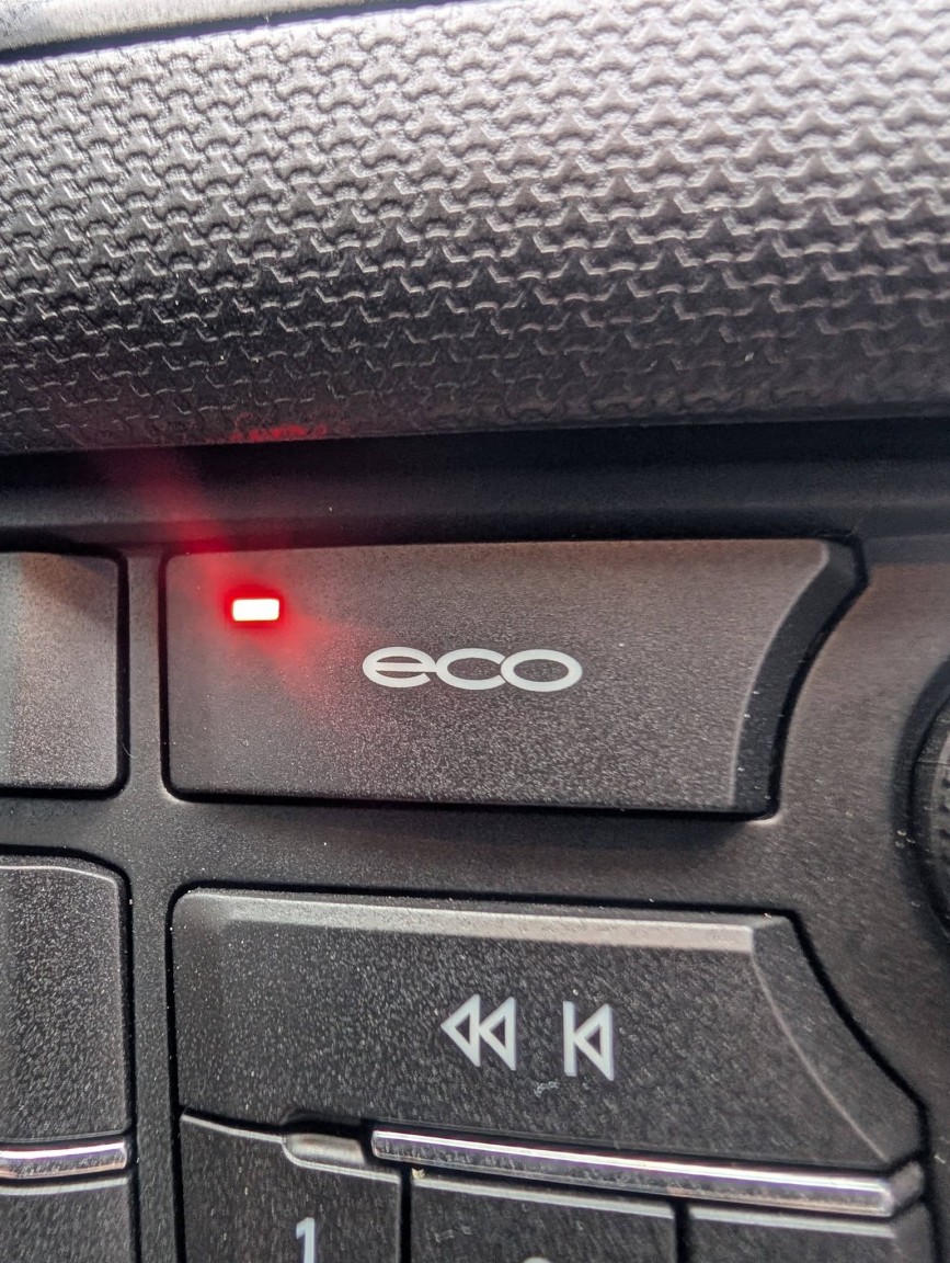 Used Vauxhall Meriva 2015 for sale - 77303754: Photo 31