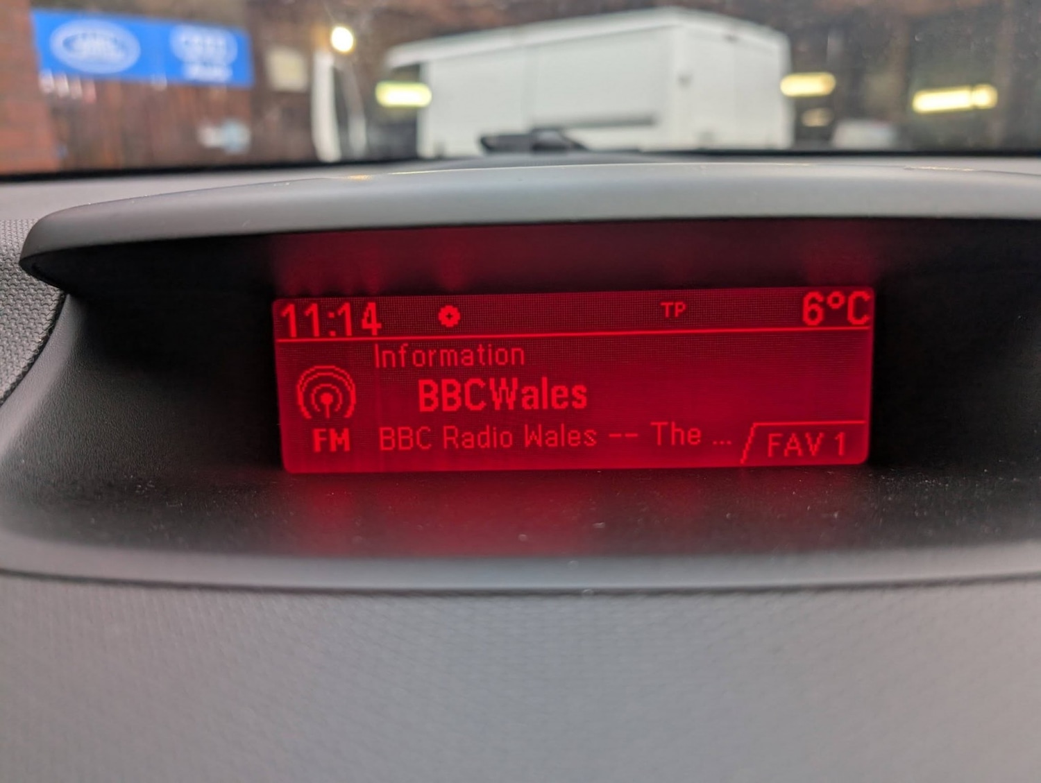 Used Vauxhall Meriva 2015 for sale - 77303754: Photo 37