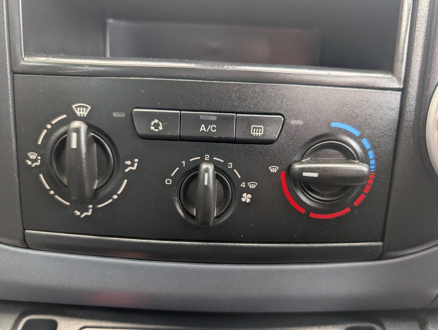 Used Peugeot Partner Tepee 2013 for sale - 77694254: Photo 32