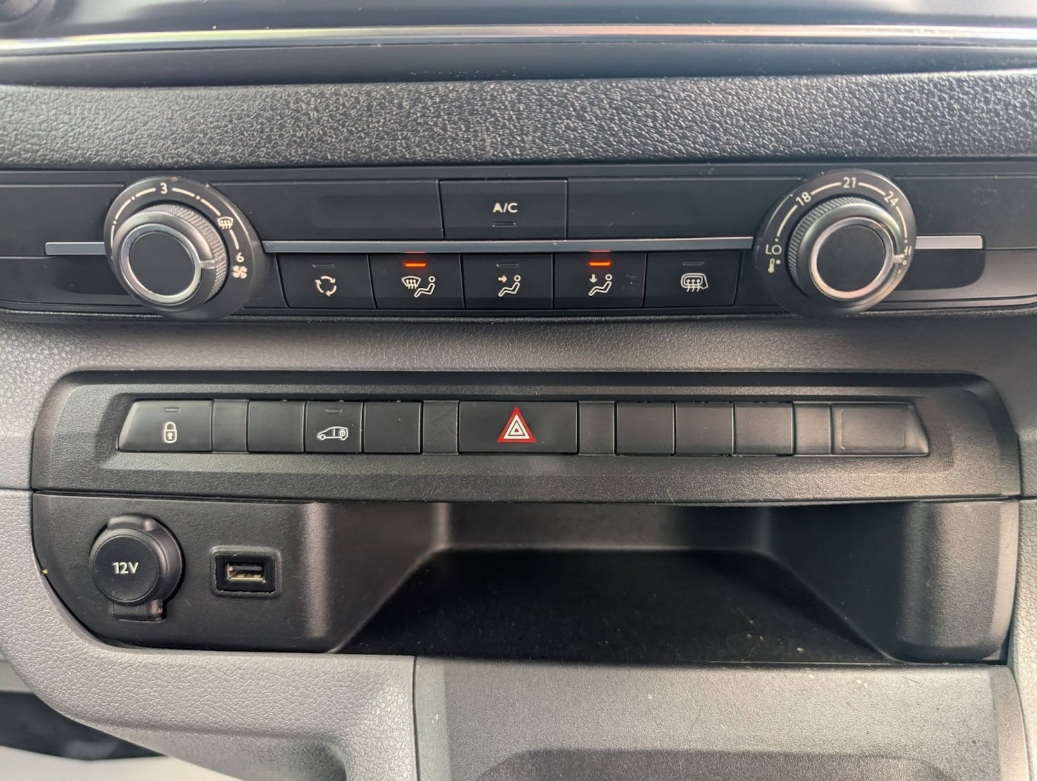 Used Vauxhall Vivaro 2020 for sale - 77438232: Photo 33