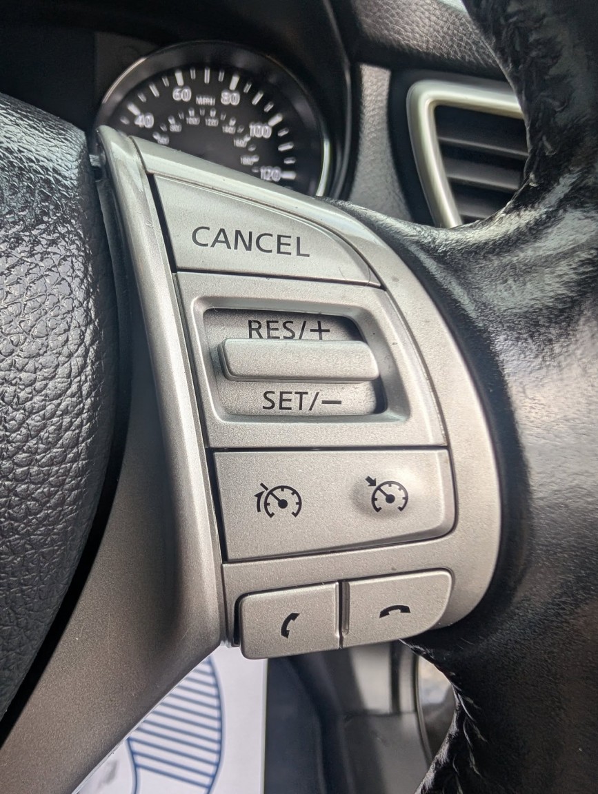 Used Nissan Qashqai 2016 for sale - 76497467: Photo 24