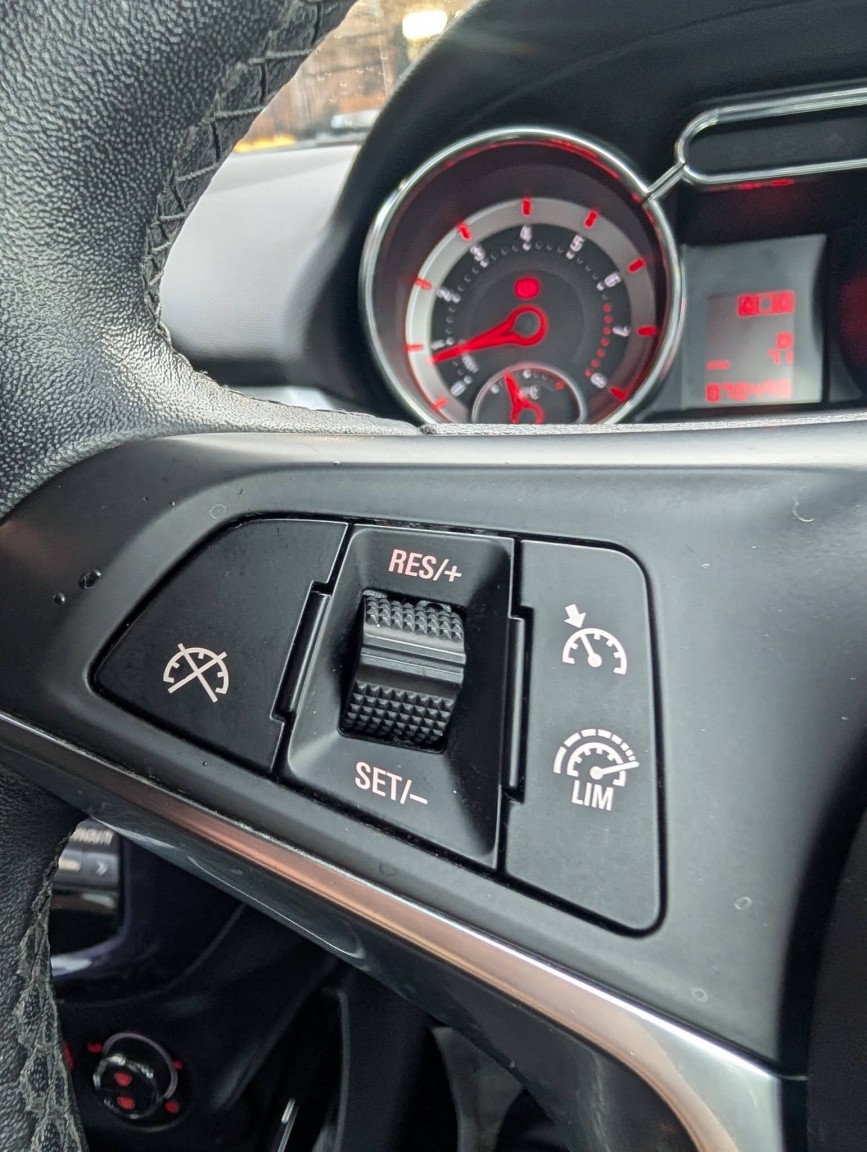 Used Vauxhall ADAM 2013 for sale - 77179708: Photo 23