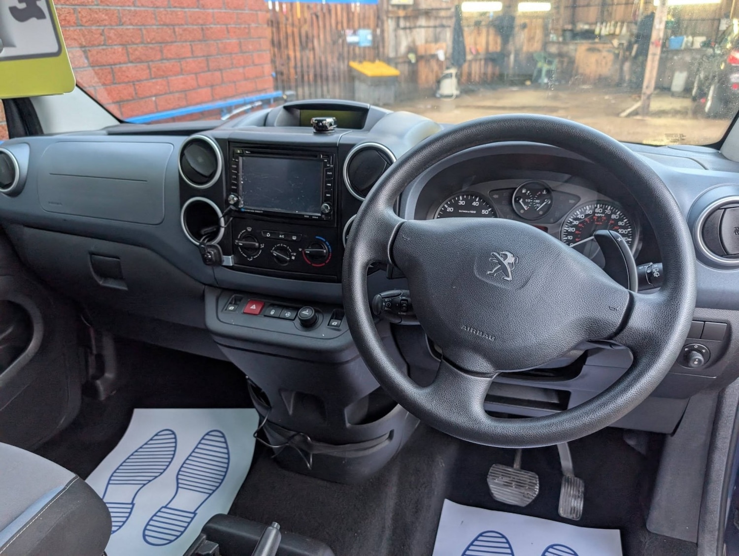 Used Peugeot Partner Tepee 2014 for sale - 77201328: Photo 16