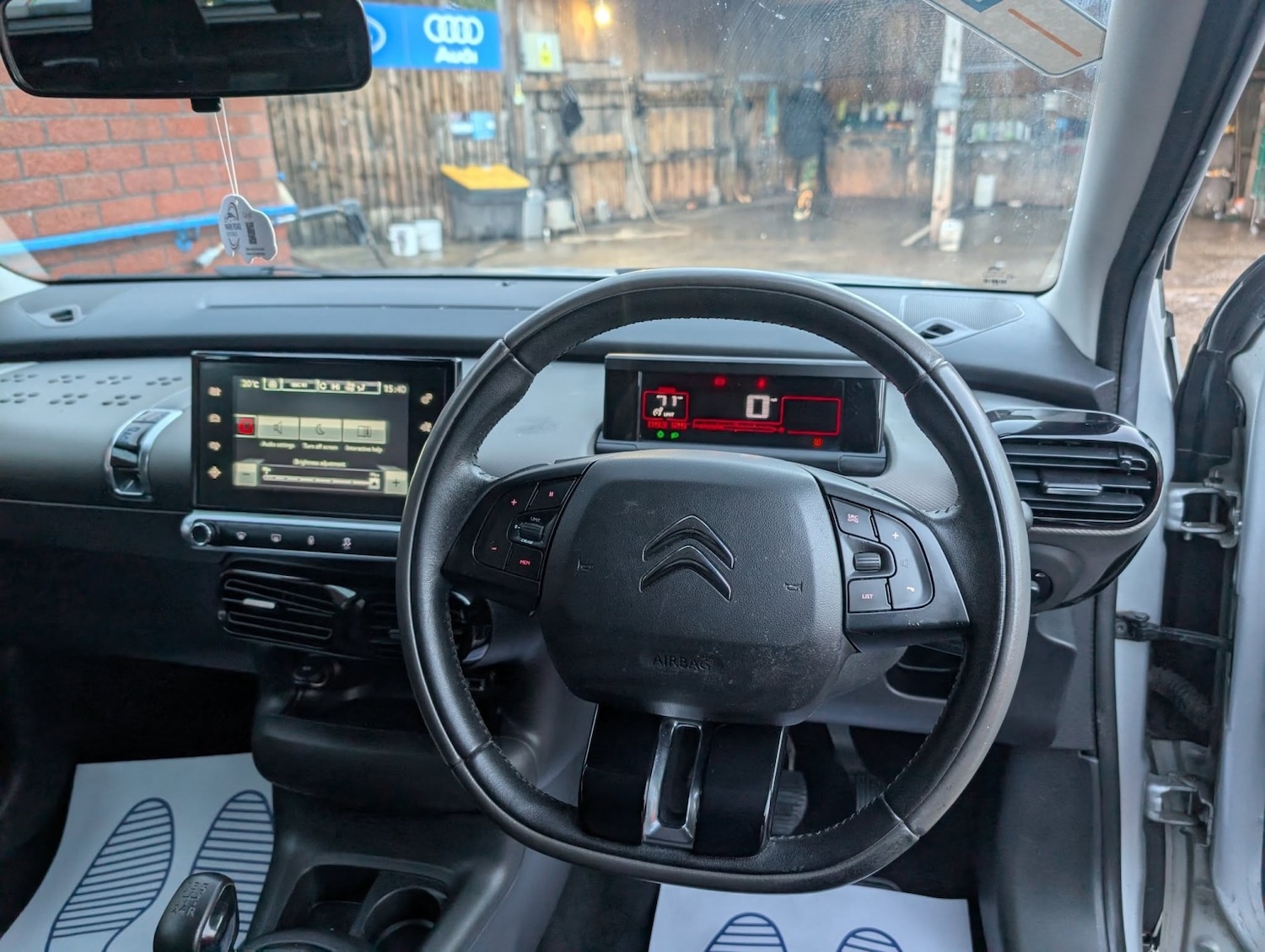 Used Citroen C4 Cactus 2017 for sale - 76785055: Photo 27