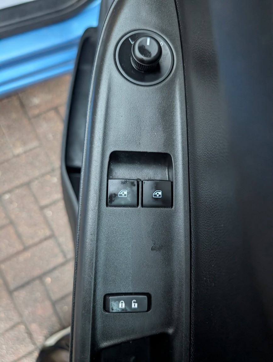 Used Vauxhall Viva 2016 for sale - 76725714: Photo 23