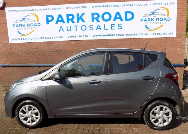 Used Hyundai i10 2017 for sale - 74543460: Photo 3