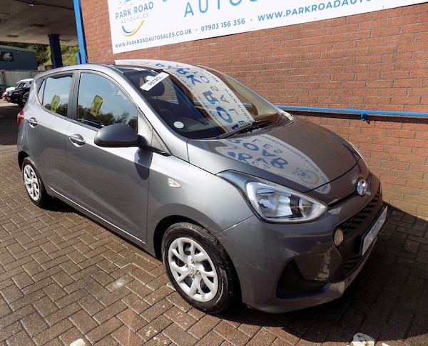 Used Hyundai i10 2017 for sale - 74543460: Photo 5