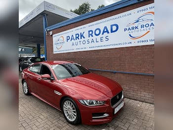 Used Jaguar XE 2015 for sale - 79739765: Photo