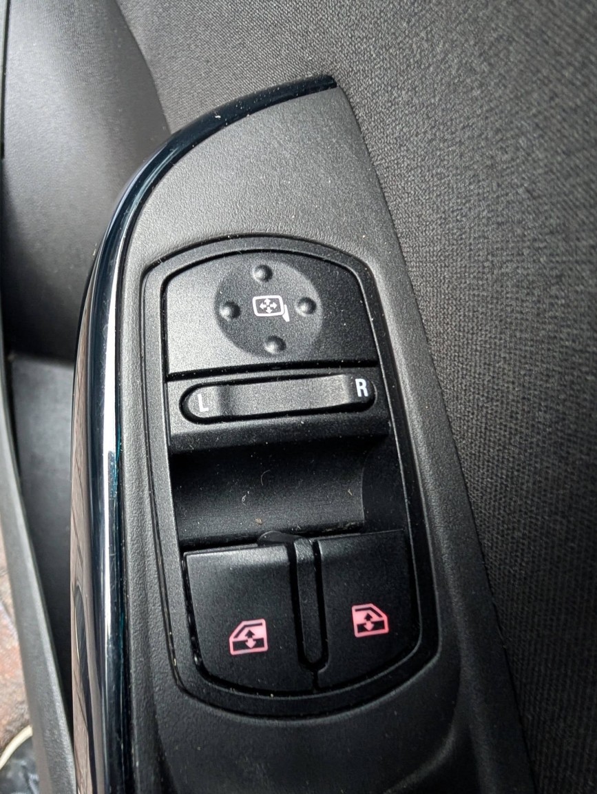 Used Vauxhall Corsa 2016 for sale - 76935262: Photo 22