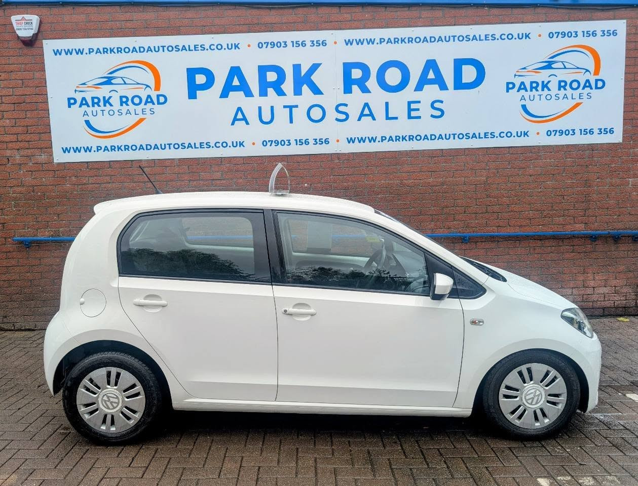 Used Volkswagen up! 2013 for sale - 76785089: Photo 9