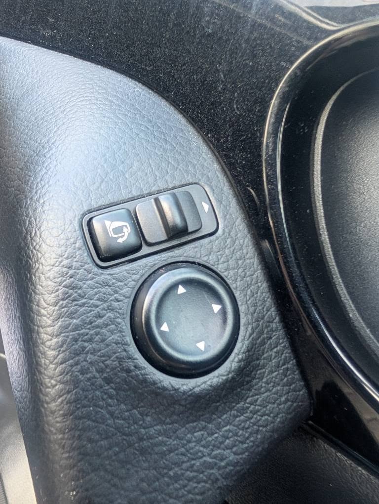 Used Nissan Qashqai 2015 for sale - 76785083: Photo 24