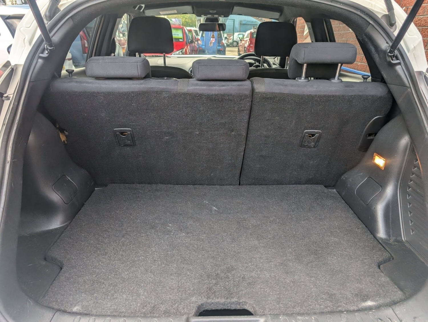 Used Nissan Juke 2016 for sale - 76618661: Photo 37