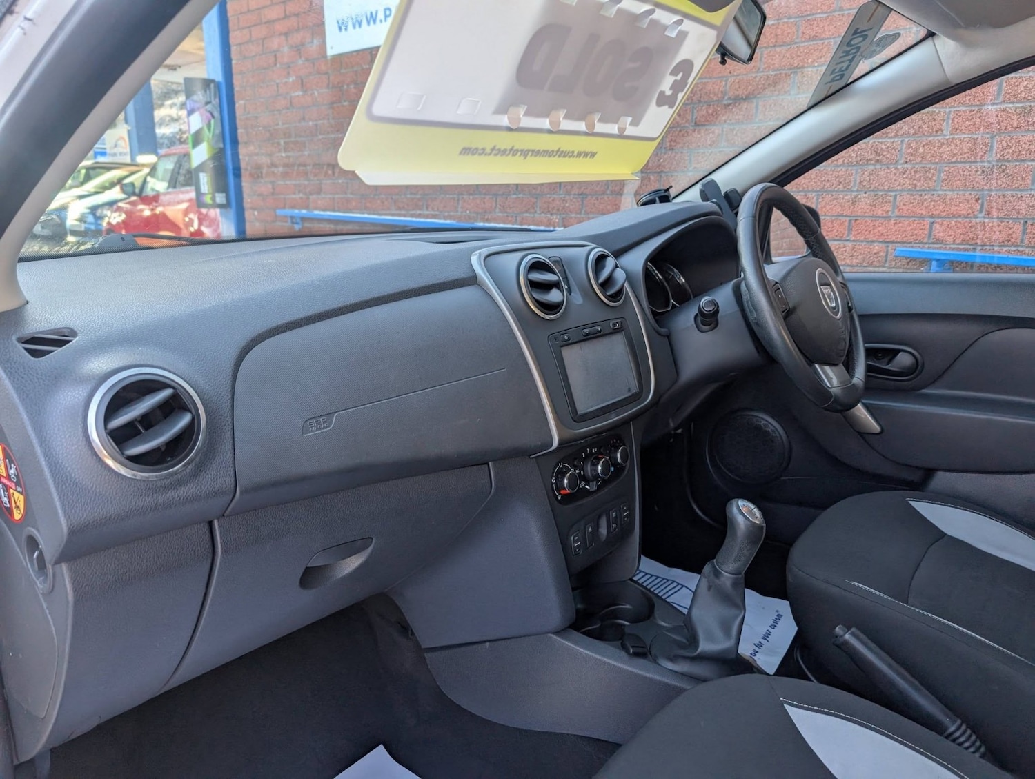 Used Dacia Sandero Stepway 2014 for sale - 77107658: Photo 25