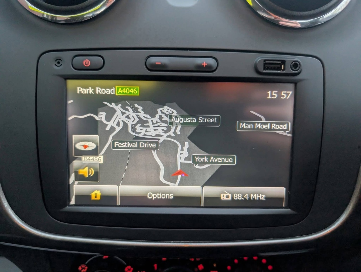 Used Dacia Sandero Stepway 2014 for sale - 77107658: Photo 28